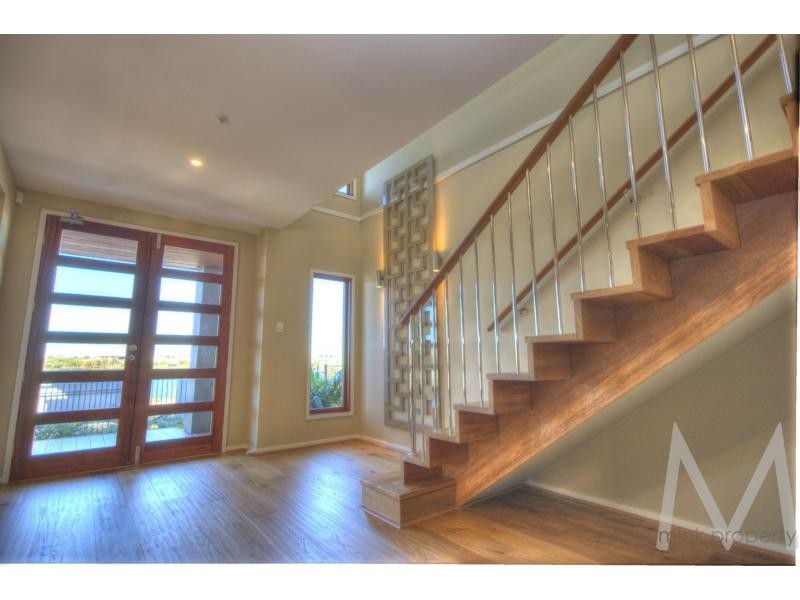 26 TOMKINS Parade, BIRTINYA ISLAND, Birtinya QLD 4575
