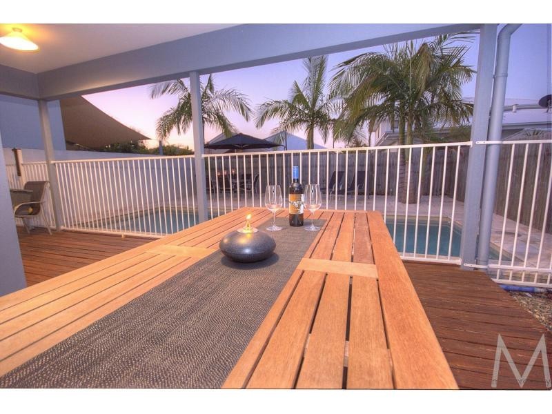 10 Saba Place, Parrearra, Kawana Island QLD 4575