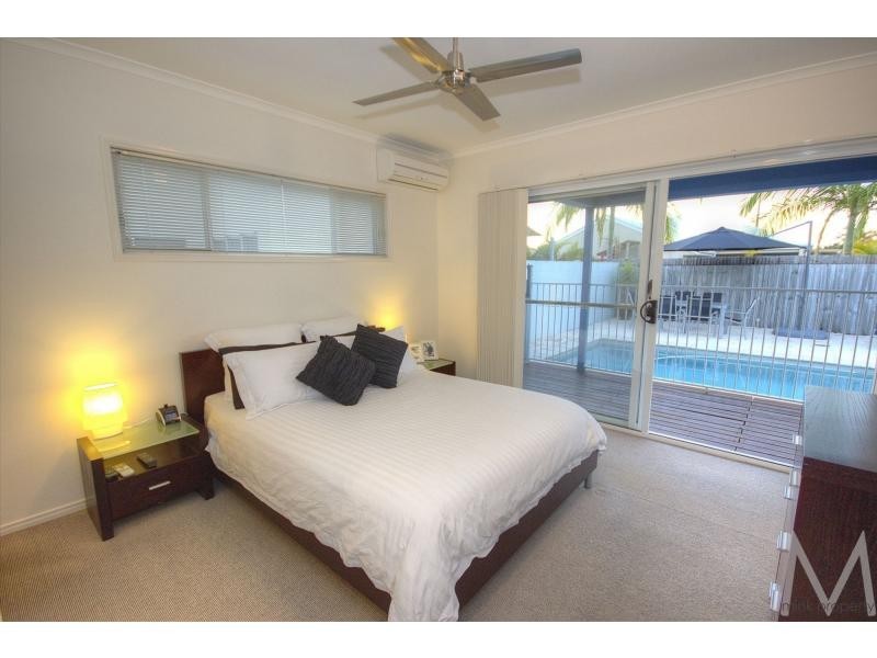 10 Saba Place, Parrearra, Kawana Island QLD 4575