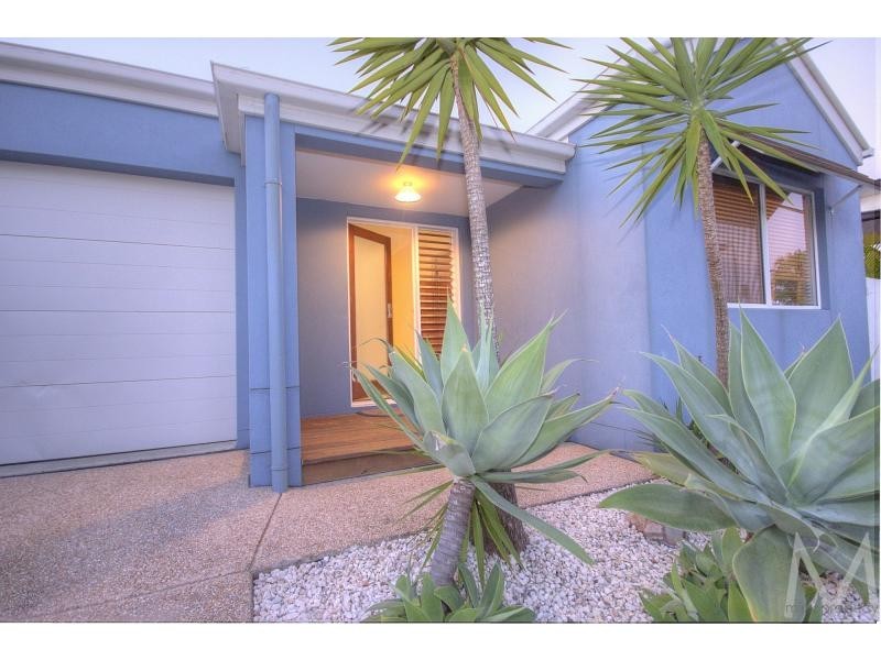 10 Saba Place, Parrearra, Kawana Island QLD 4575