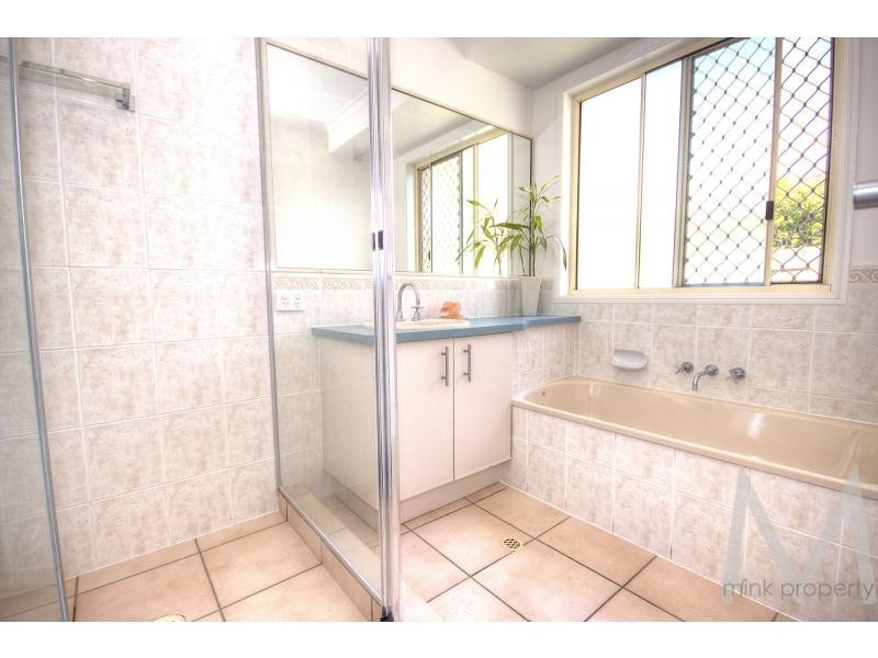 37 GLENFIELDS Boulevard, Mountain Creek QLD 4557