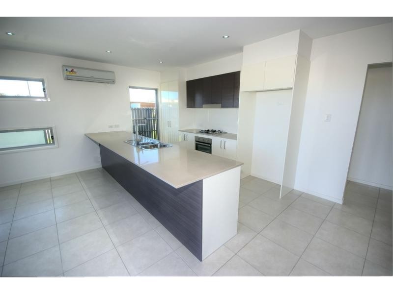 1 SWEETLIP Circuit, BRIGHTWATER, Mountain Creek QLD 4557