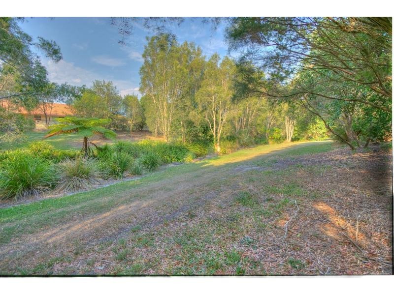 1 Lanata Crescent, Glenfields, Mountain Creek QLD 4557