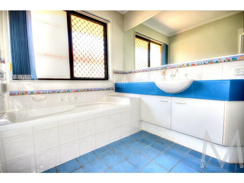 1 Lanata Crescent, Glenfields, Mountain Creek QLD 4557