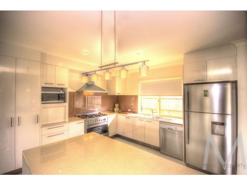 7 Lark Circuit, Brightwater, Mountain Creek QLD 4557