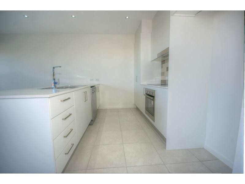 3 TARWHINE Place, BRIGHTWATER, Mountain Creek QLD 4557