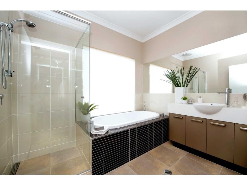 9 Dandenong Avenue, Mount View Estate, Redbank Plains QLD 4301