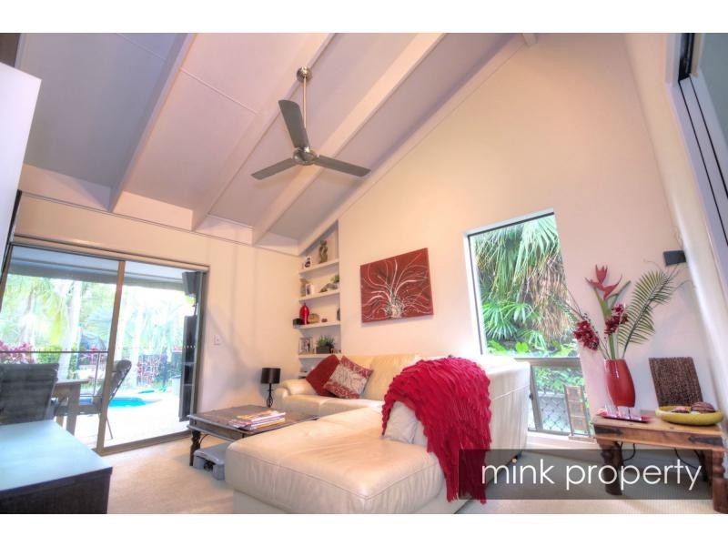 134 Karawatha Drive, Mountain Creek QLD 4557