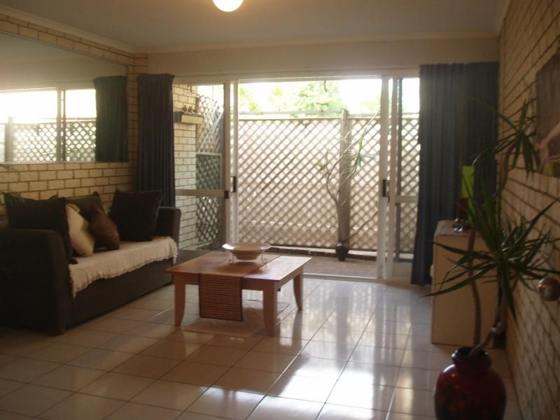 Unit 3/9 Jarnahill Drive, Mount Coolum QLD 4573