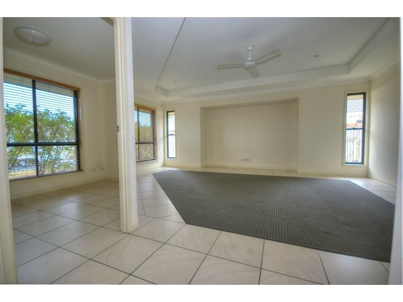 44 Sailfish Drive, Mountain Creek QLD 4557