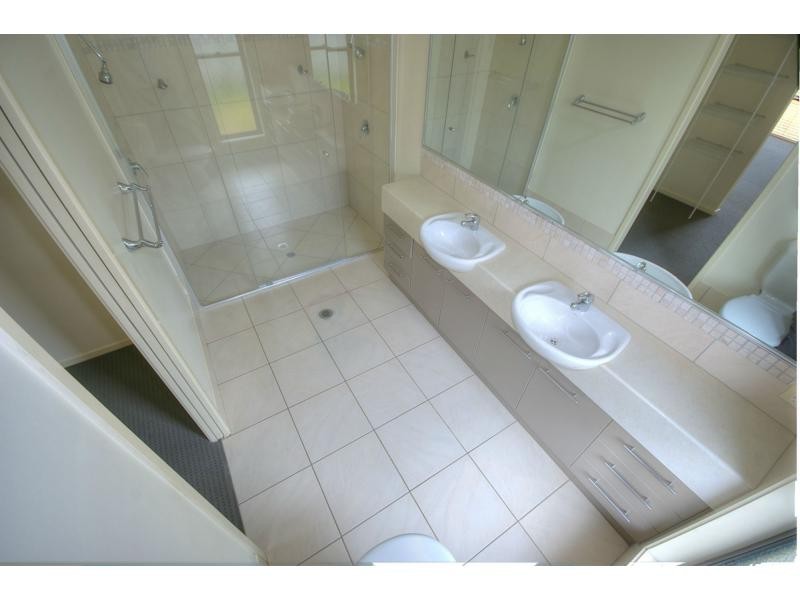 44 Sailfish Drive, Mountain Creek QLD 4557