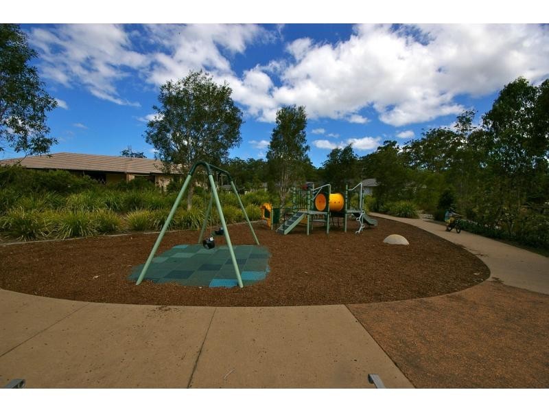 4 Maidenhair Drive, Woodgrove, Beerwah QLD 4519