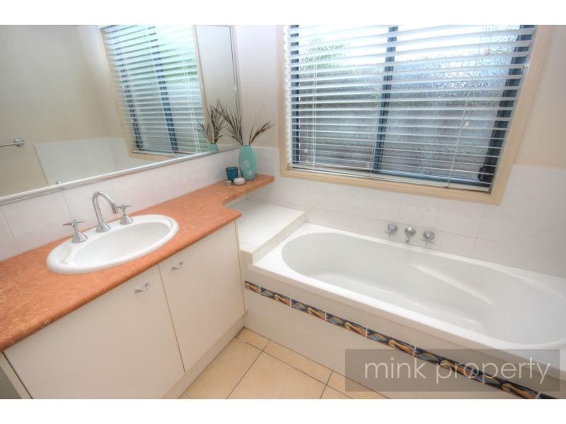 8 Malabar Court, Mountain Creek QLD 4557