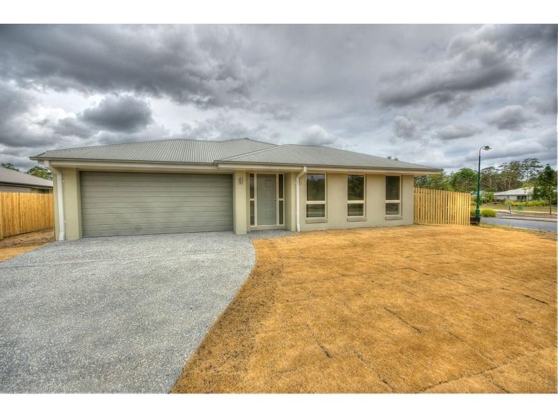 4 Maidenhair Drive, Woodgrove, Beerwah QLD 4519
