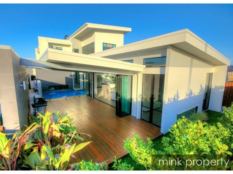 11 LAMATIA Drive, BRIGHTWATER, Mountain Creek QLD 4557