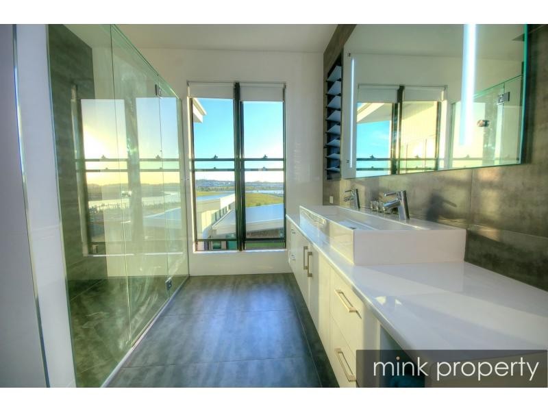 11 LAMATIA Drive, BRIGHTWATER, Mountain Creek QLD 4557