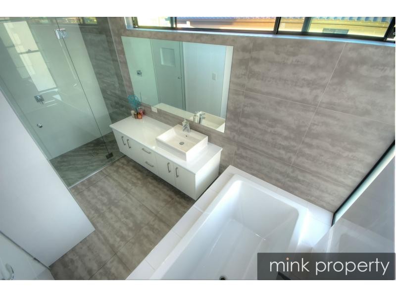 11 LAMATIA Drive, BRIGHTWATER, Mountain Creek QLD 4557