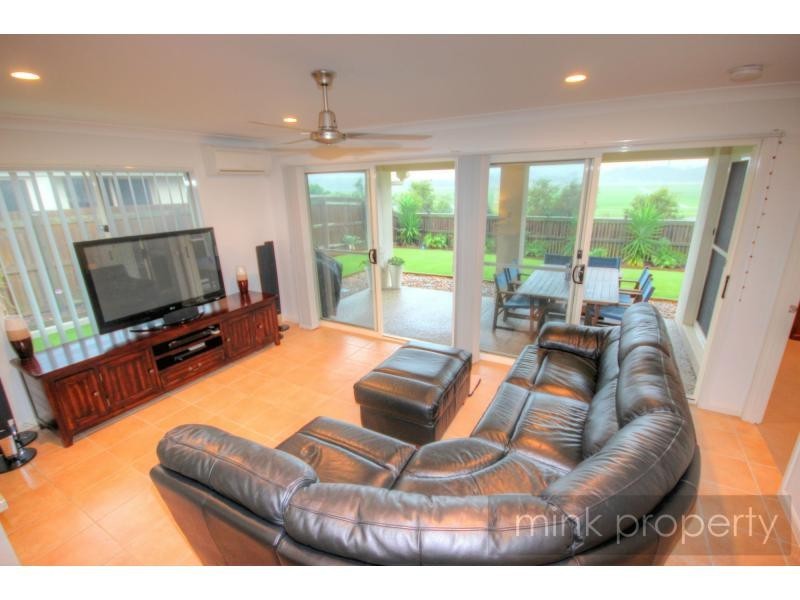 21 Wilkiea Street, Kawana Forest, Meridan Plains QLD 4551