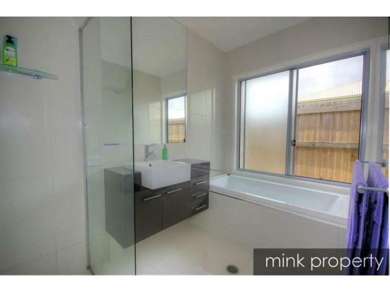21 Galah Place, BRIGHTWATER, Mountain Creek QLD 4557