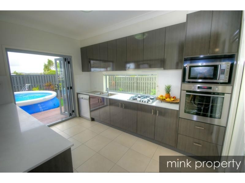 1 Tibouchina Street, BRIGHTWATER, Mountain Creek QLD 4557