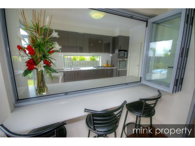 1 Tibouchina Street, BRIGHTWATER, Mountain Creek QLD 4557