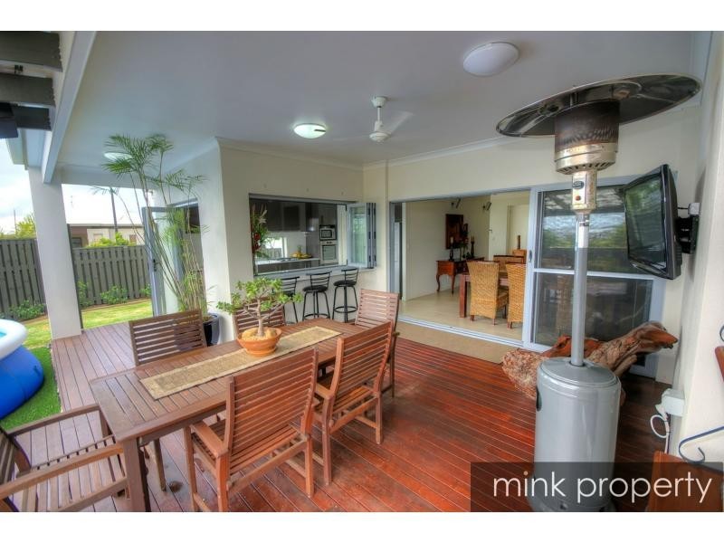 1 Tibouchina Street, BRIGHTWATER, Mountain Creek QLD 4557