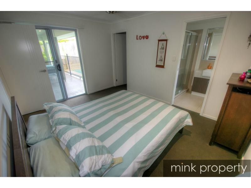 5 Quinine Crescent, BRIGHTWATER, Mountain Creek QLD 4557