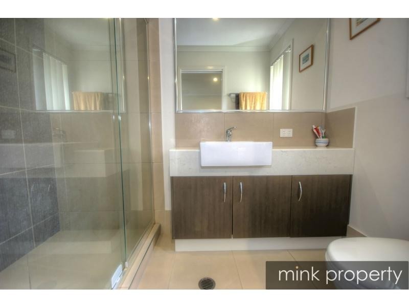 5 Quinine Crescent, BRIGHTWATER, Mountain Creek QLD 4557