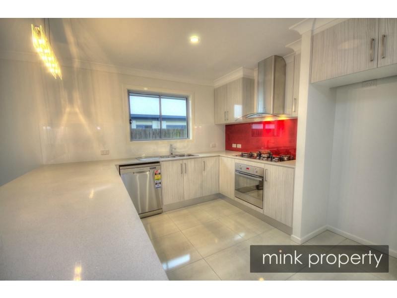 16 QUININIE Crescent, BRIGHTWATER, Mountain Creek QLD 4557