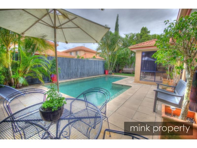 15 Petrale court, Mountain Creek QLD 4557