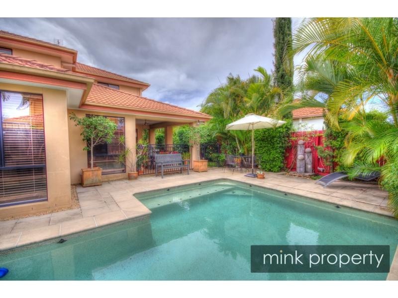 15 Petrale court, Mountain Creek QLD 4557