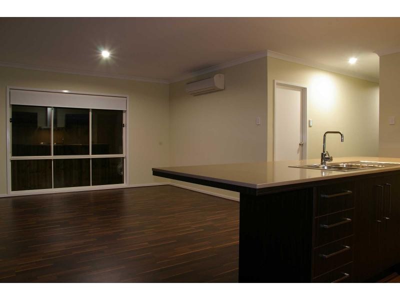 9 Parrot Place, Brightwater Estate, Mountain Creek QLD 4557