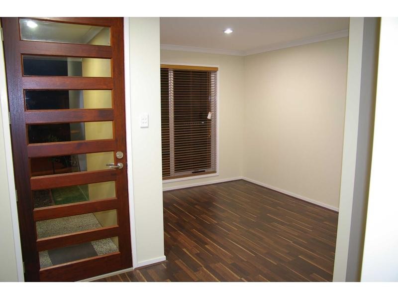 9 Parrot Place, Brightwater Estate, Mountain Creek QLD 4557