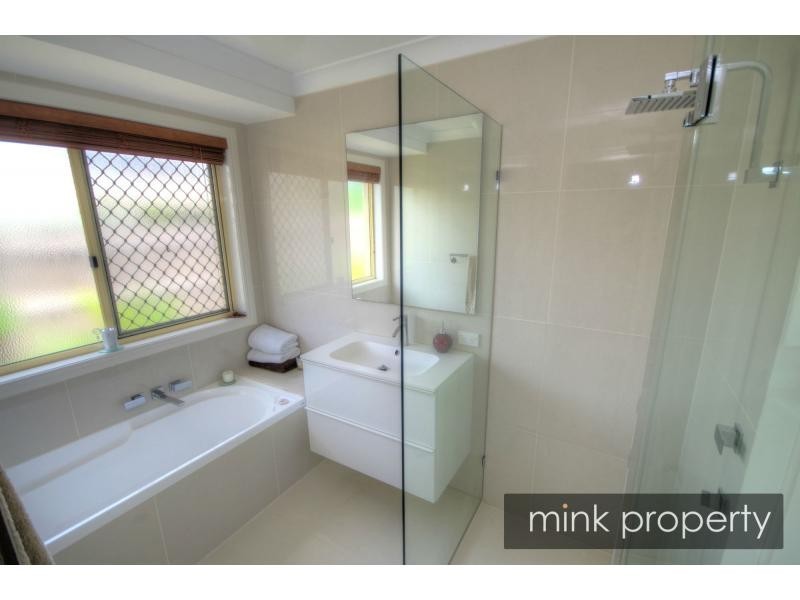 5 Carbeen Court, Mountain Creek QLD 4557