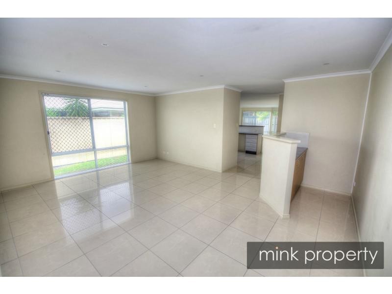 9 Calais Court, Kuluin QLD 4558