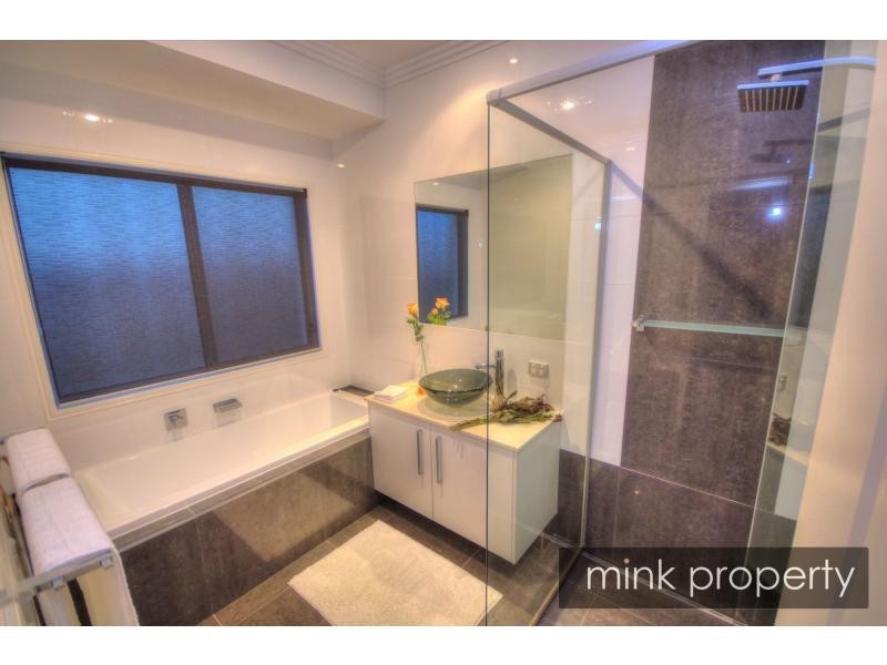 10 Outrigger Street, Lake Kawana, Wurtulla QLD 4575