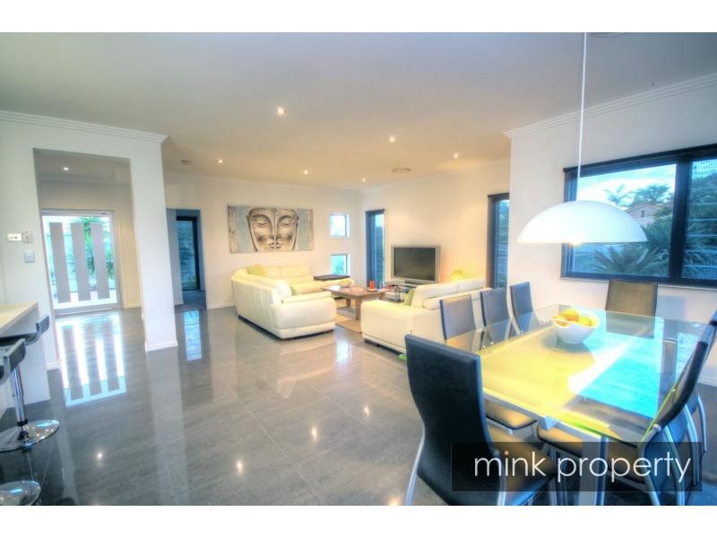 10 Outrigger Street, Lake Kawana, Wurtulla QLD 4575