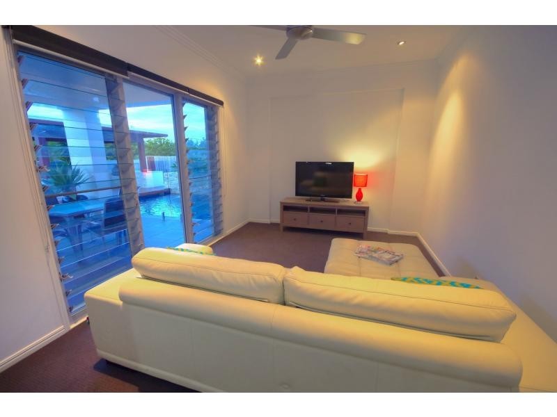 10 Outrigger Street, Lake Kawana, Wurtulla QLD 4575