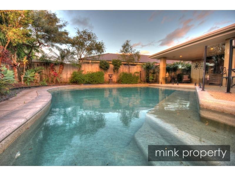 7 Kristen Close, Mountain Creek QLD 4557