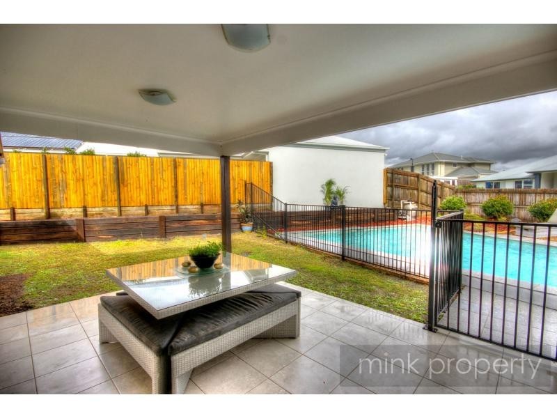 43 Tibouchina Street, BRIGHTWATER, Mountain Creek QLD 4557