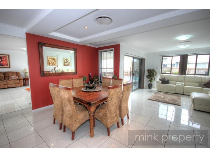 43 Tibouchina Street, BRIGHTWATER, Mountain Creek QLD 4557