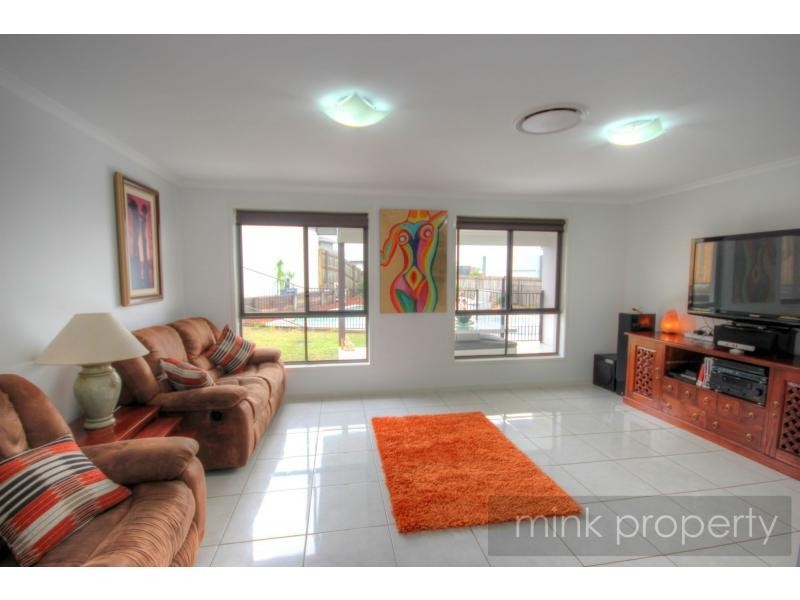 43 Tibouchina Street, BRIGHTWATER, Mountain Creek QLD 4557