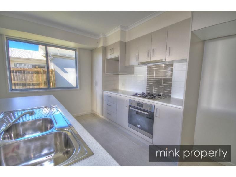 6 Sweetlip Circuit, Brightwater, Mountain Creek QLD 4557