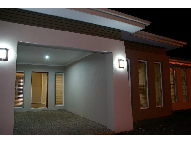 9 Heliconia Street, Brightwater Estate, Mountain Creek QLD 4557