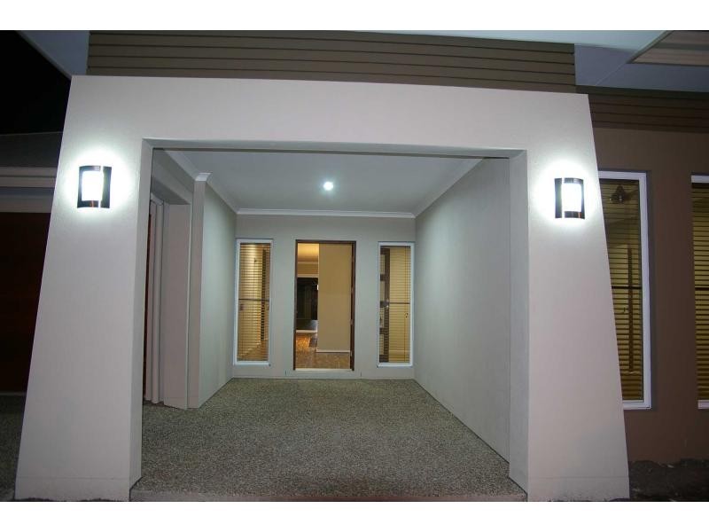 9 Heliconia Street, Brightwater Estate, Mountain Creek QLD 4557
