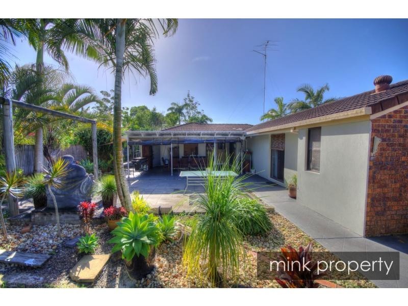 4 Crestmont Drive, Buderim QLD 4556