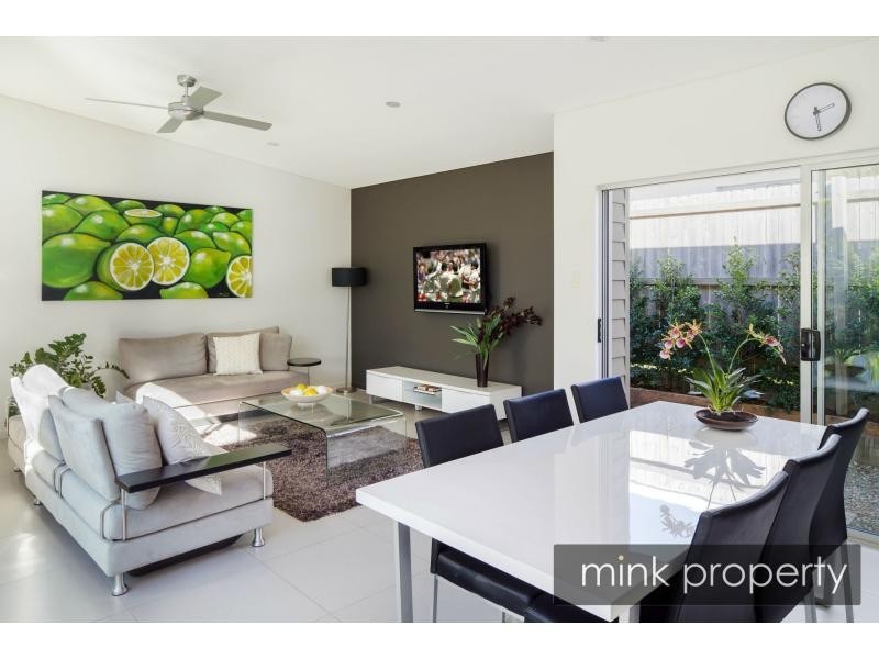 29 Kurrimine Crescent, Brightwater, Mountain Creek QLD 4557