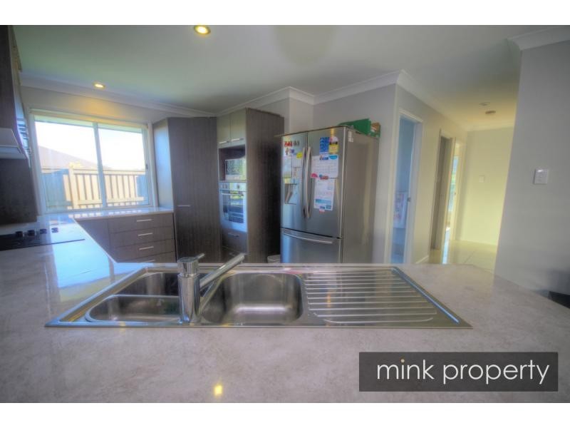 44 Hillsborough Circuit, BRIGHTWATER, Mountain Creek QLD 4557