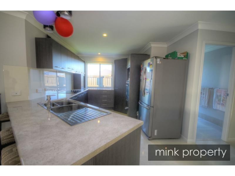 44 Hillsborough Circuit, BRIGHTWATER, Mountain Creek QLD 4557