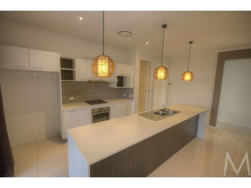 14 PONYTAIL Circuit, BRIGHTWATER, Mountain Creek QLD 4557